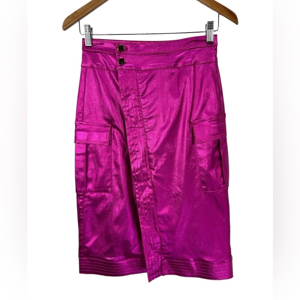 Muy Muy Metallic Coated Fuchsia Hot Pink Asymmetric Front Zip Cargo Skirt M NWT